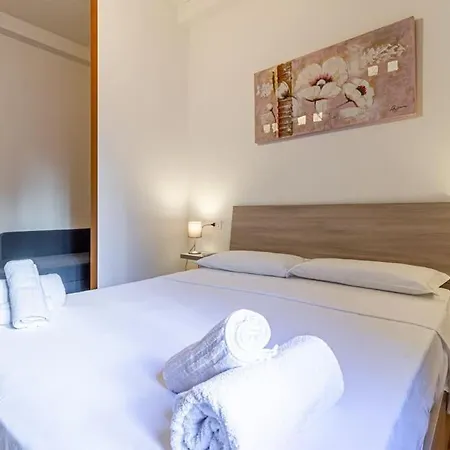 Delle Casse 4 公寓